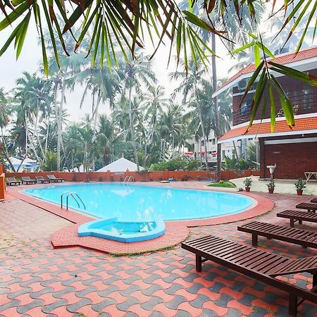 Treebo Moonlight Hotel Thiruvananthapuram Bagian luar foto