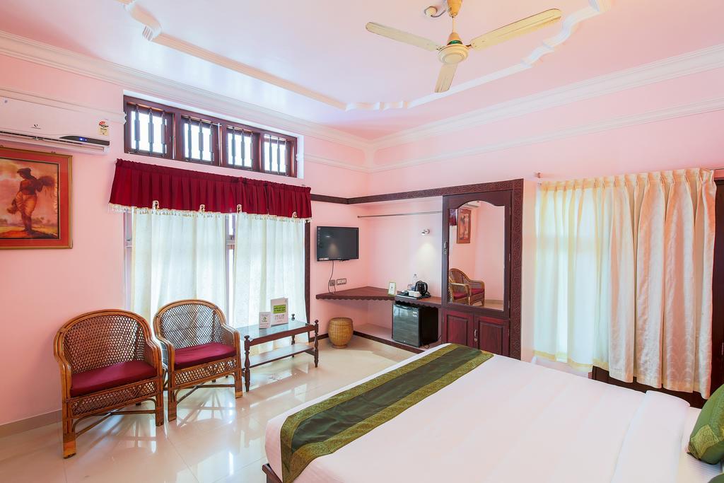 Treebo Moonlight Hotel Thiruvananthapuram Bagian luar foto