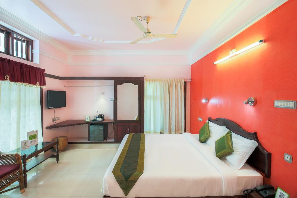 Treebo Moonlight Hotel Thiruvananthapuram Bagian luar foto