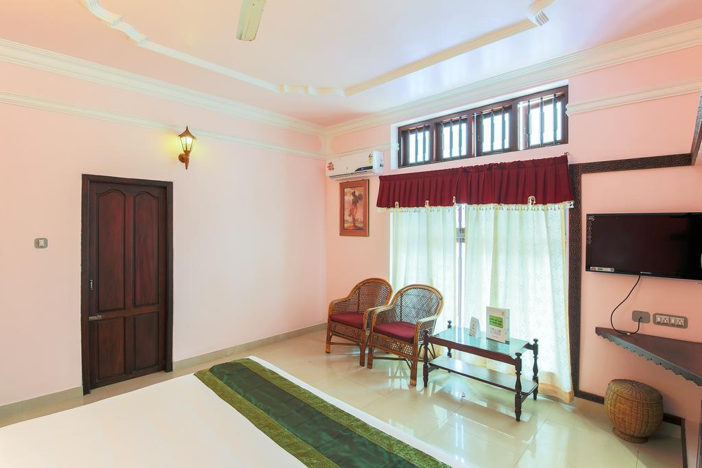 Treebo Moonlight Hotel Thiruvananthapuram Bagian luar foto