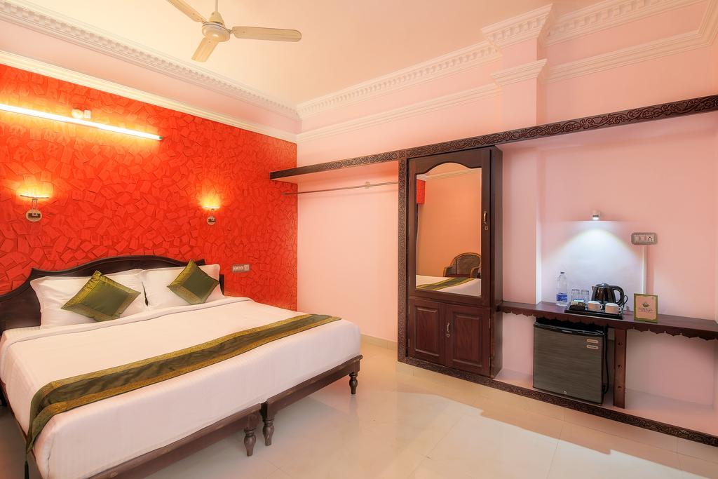 Treebo Moonlight Hotel Thiruvananthapuram Bagian luar foto