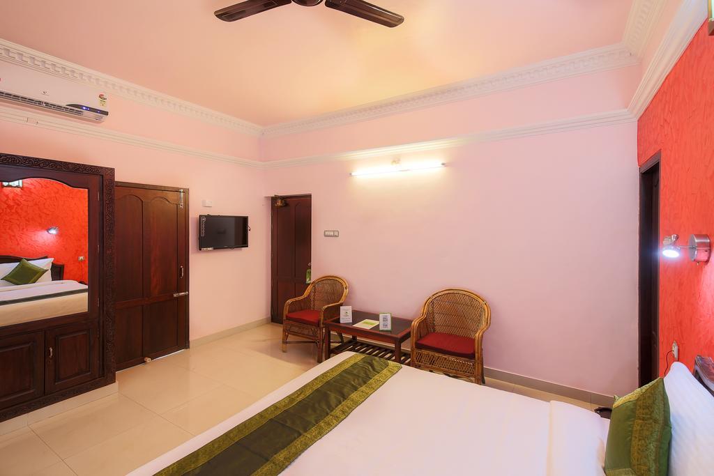 Treebo Moonlight Hotel Thiruvananthapuram Bagian luar foto