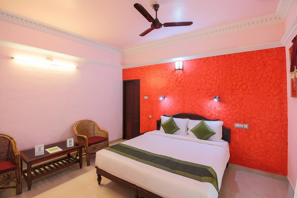 Treebo Moonlight Hotel Thiruvananthapuram Bagian luar foto