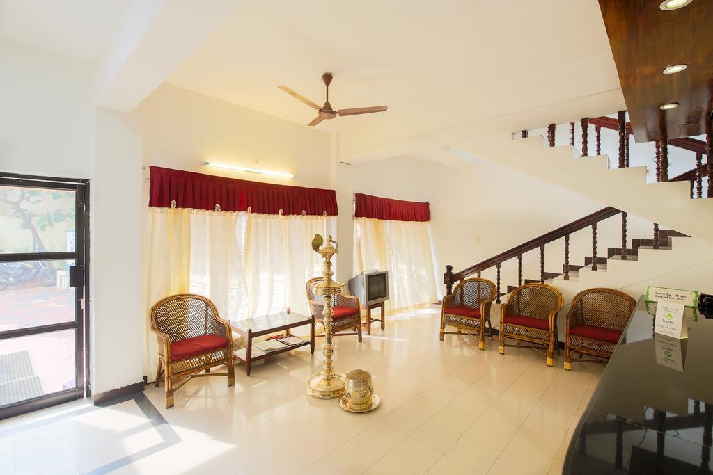 Treebo Moonlight Hotel Thiruvananthapuram Bagian luar foto